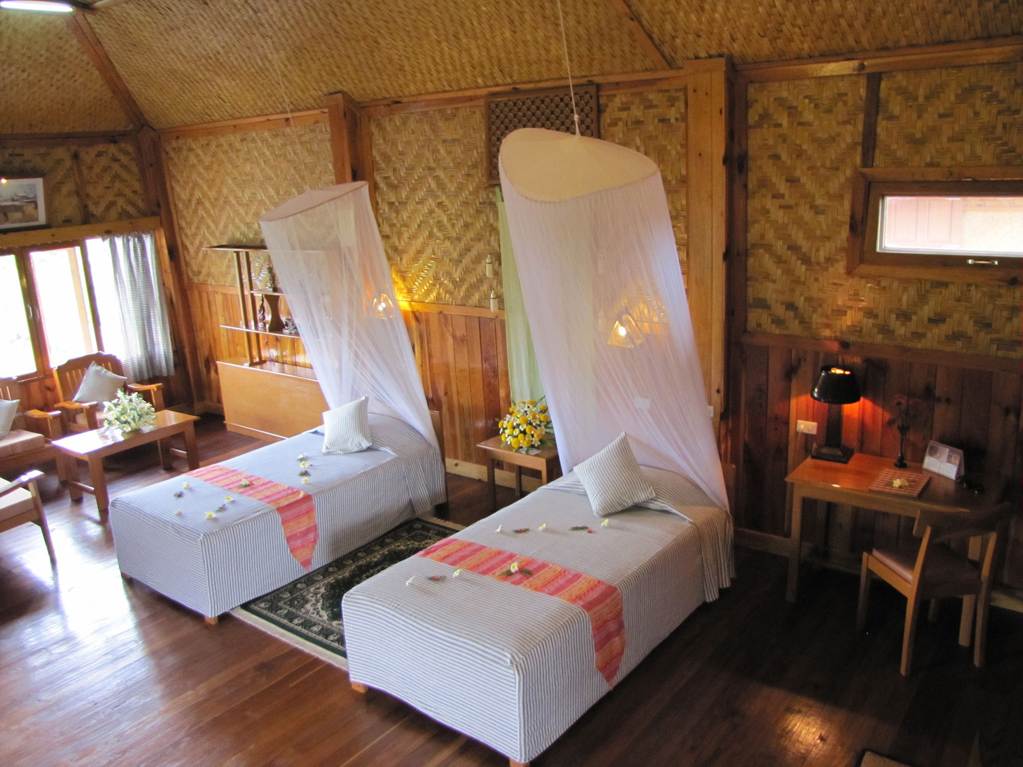 Sanctum Inle Resort Inle Lake Exterior photo