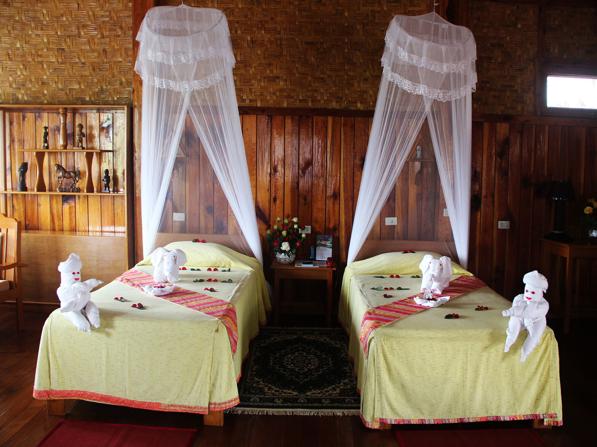 Sanctum Inle Resort Inle Lake Exterior photo