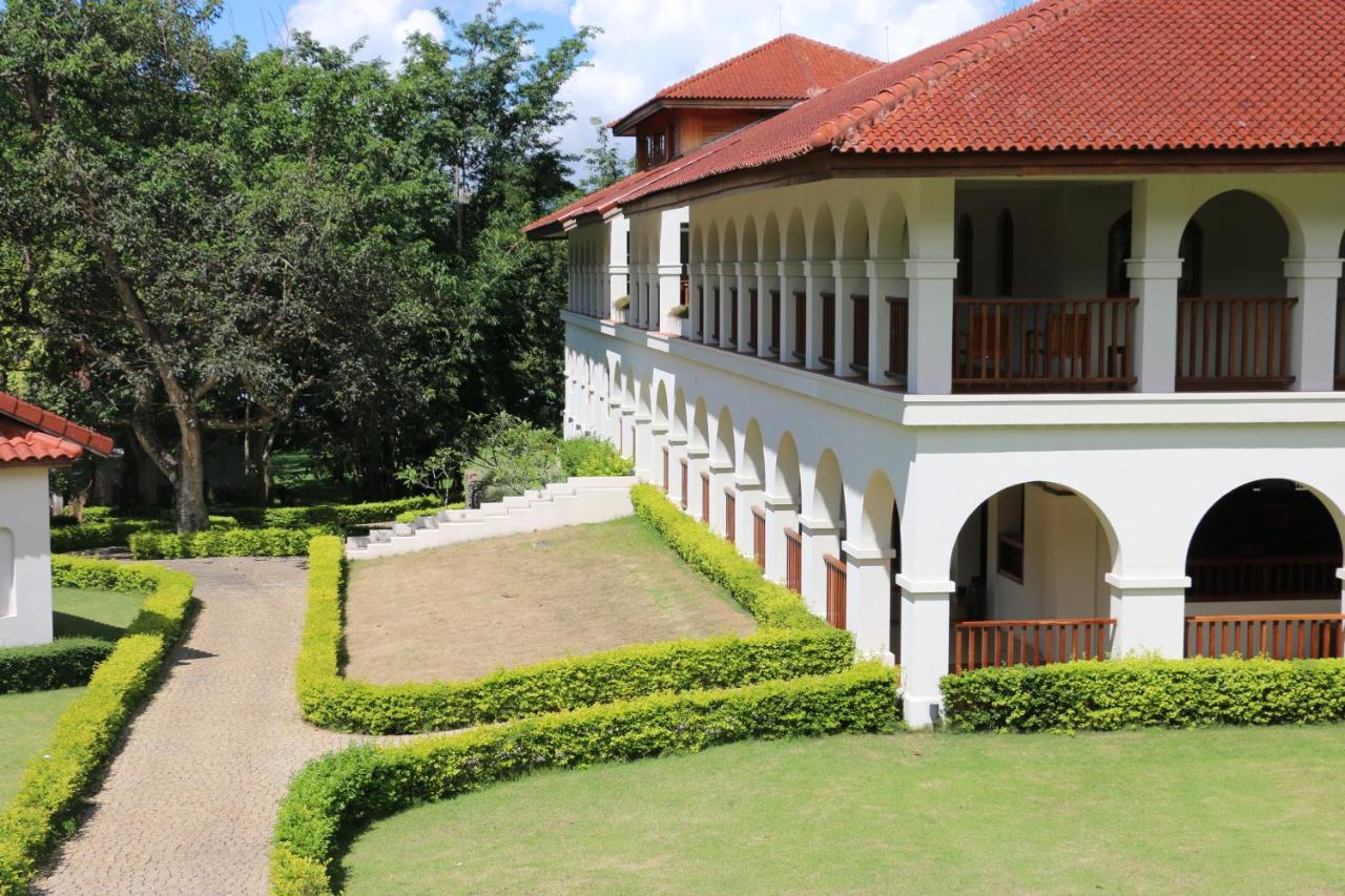 Sanctum Inle Resort Inle Lake Exterior photo