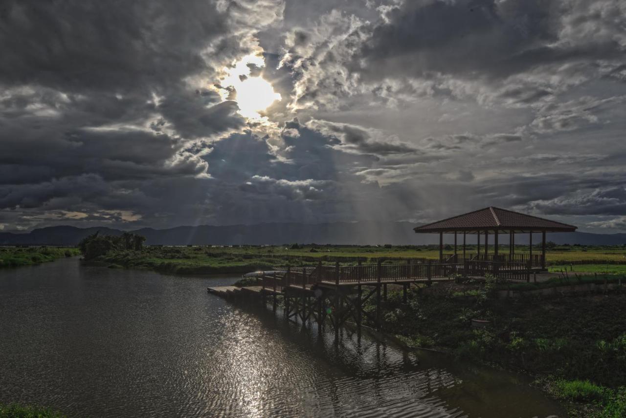 Sanctum Inle Resort Inle Lake Exterior photo