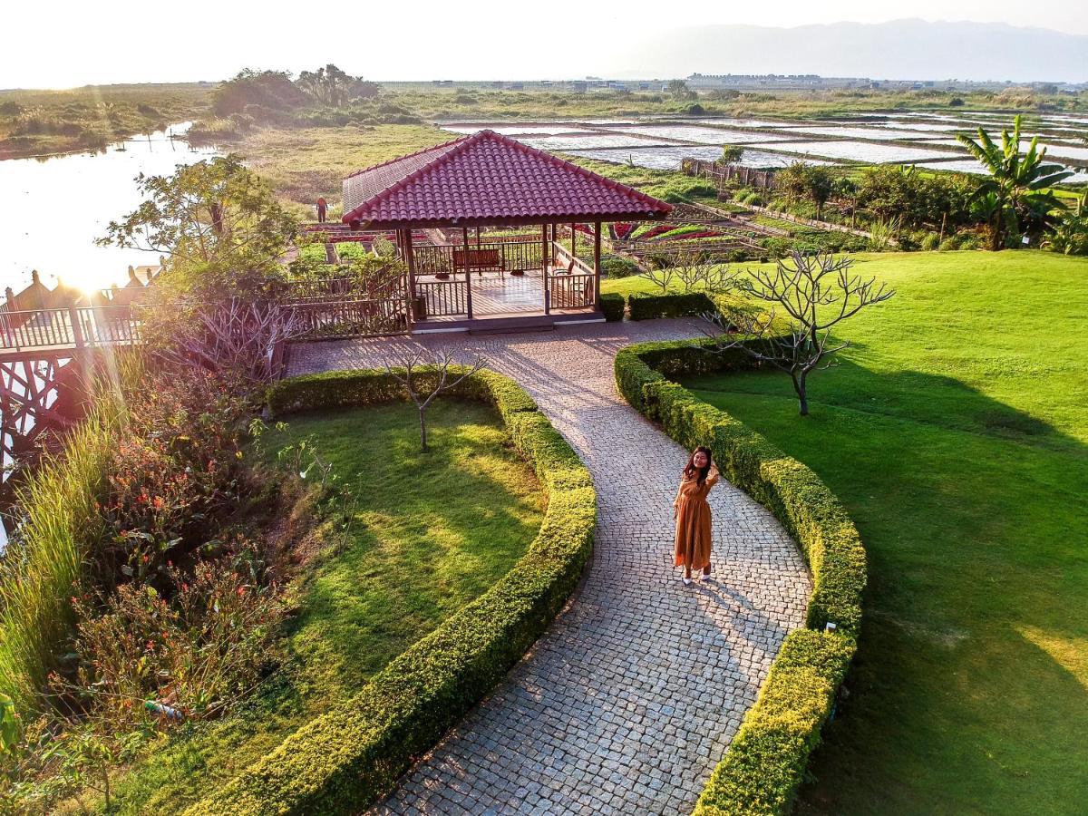 Sanctum Inle Resort Inle Lake Exterior photo
